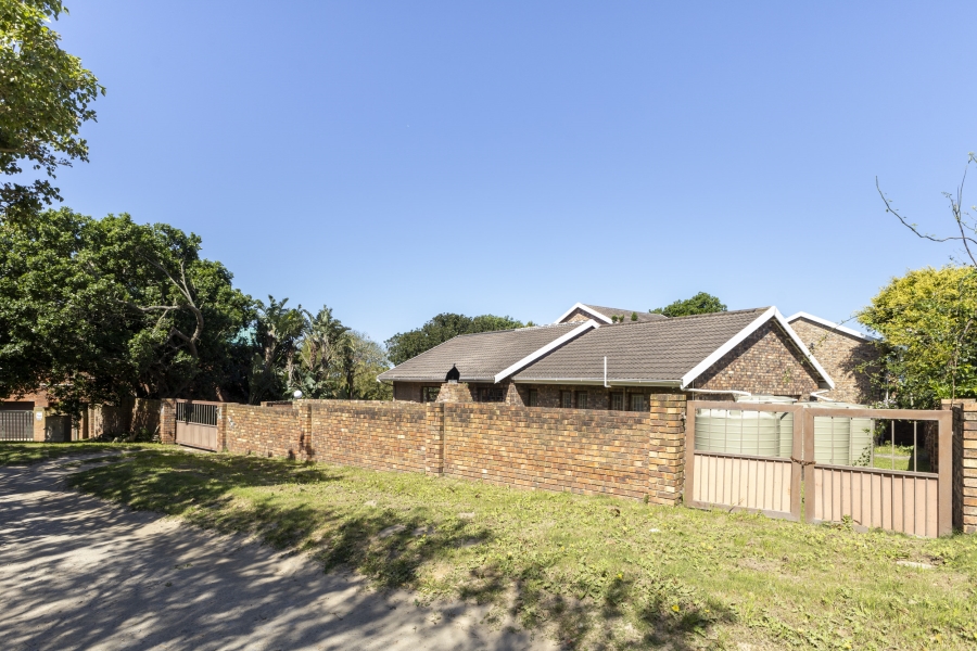 4 Bedroom Property for Sale in Forest Downs Eastern Cape